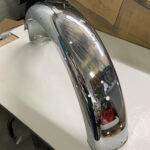 FENDER - REAR - CHROME - TRI T140V